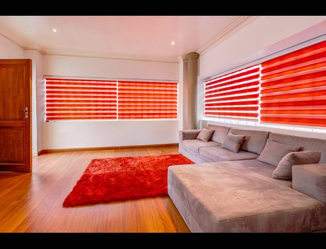 6 BEDROOM HOUSE FOR SALE IN WOODMEAD